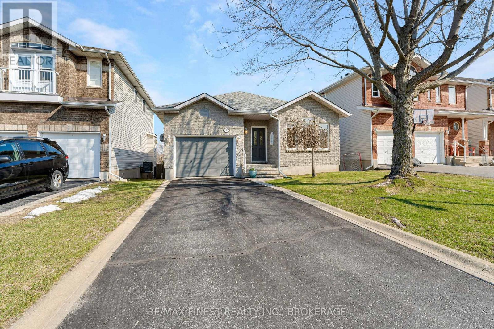 34 Schooner Drive, Kingston, Ontario  K7K 7J8 - Photo 2 - X13001182