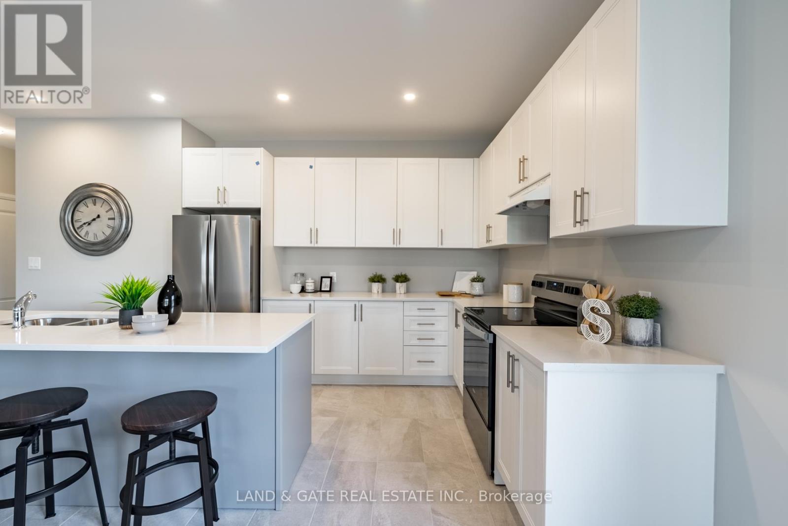 127 Gibbons Street, Oshawa, Ontario  L1J 4Y1 - Photo 6 - E13001102