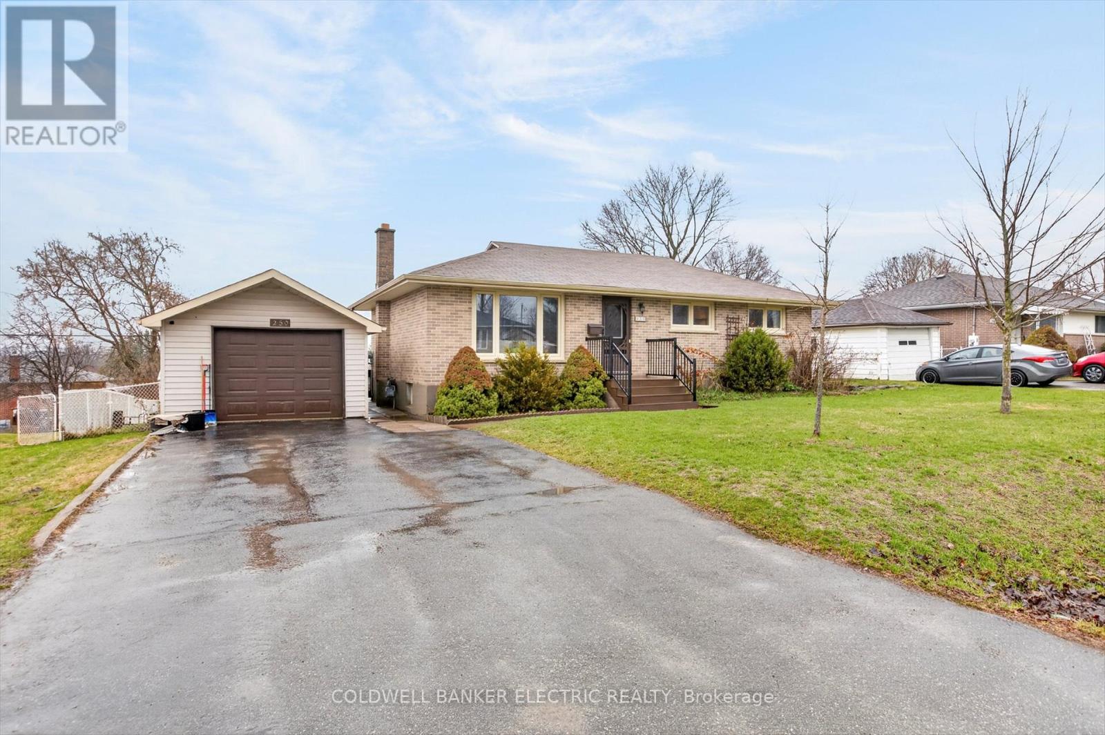 250 Collison Crescent, Peterborough, Ontario  K9J 1A8 - Photo 5 - X13001214