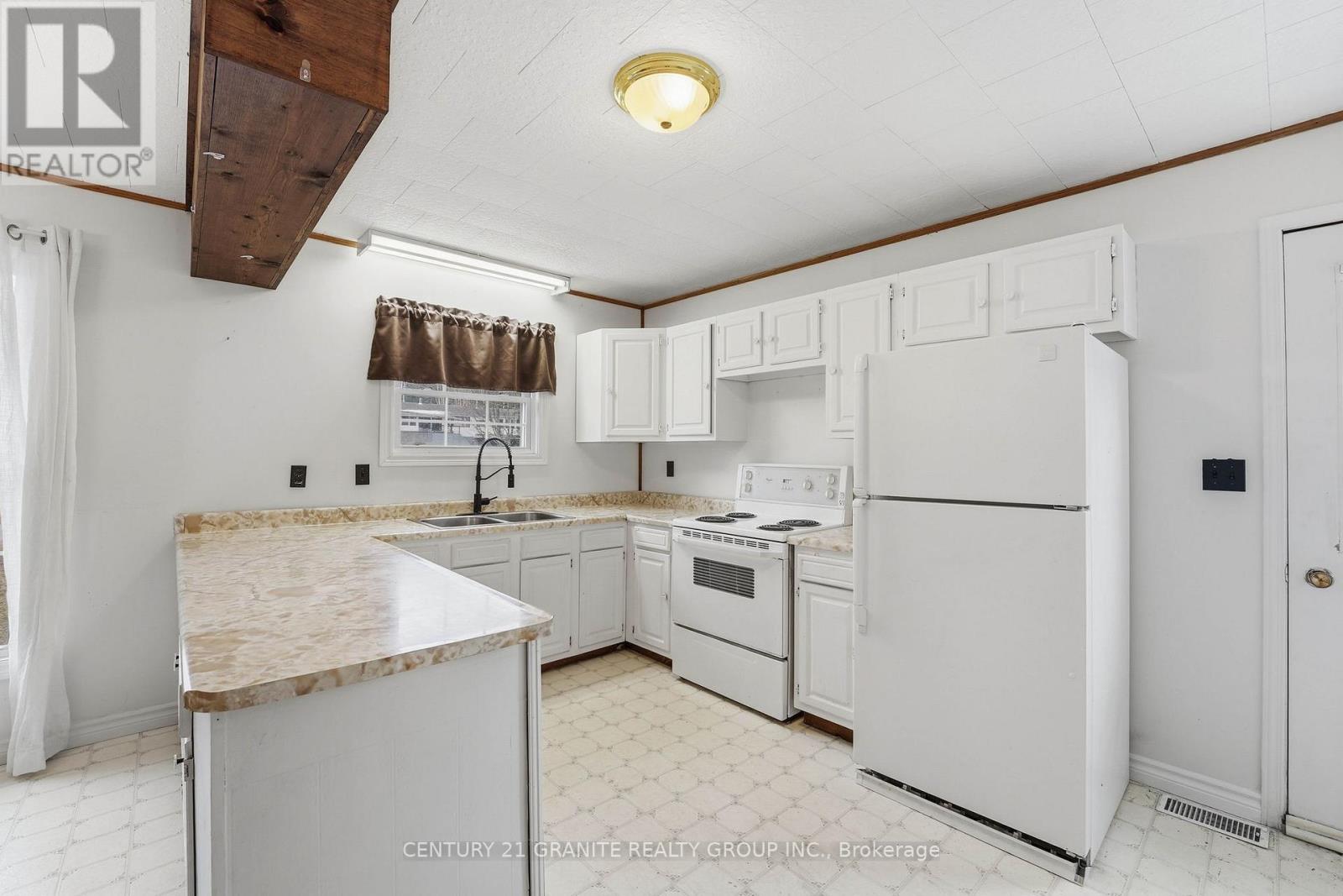 301 Hybla Road, Hastings Highlands, Ontario  K0L 1C0 - Photo 15 - X13001236