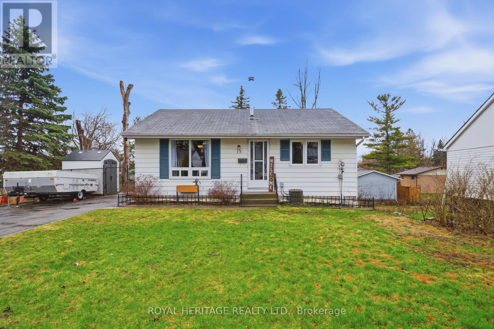 15 KIDD AVENUE, Quinte West, Ontario