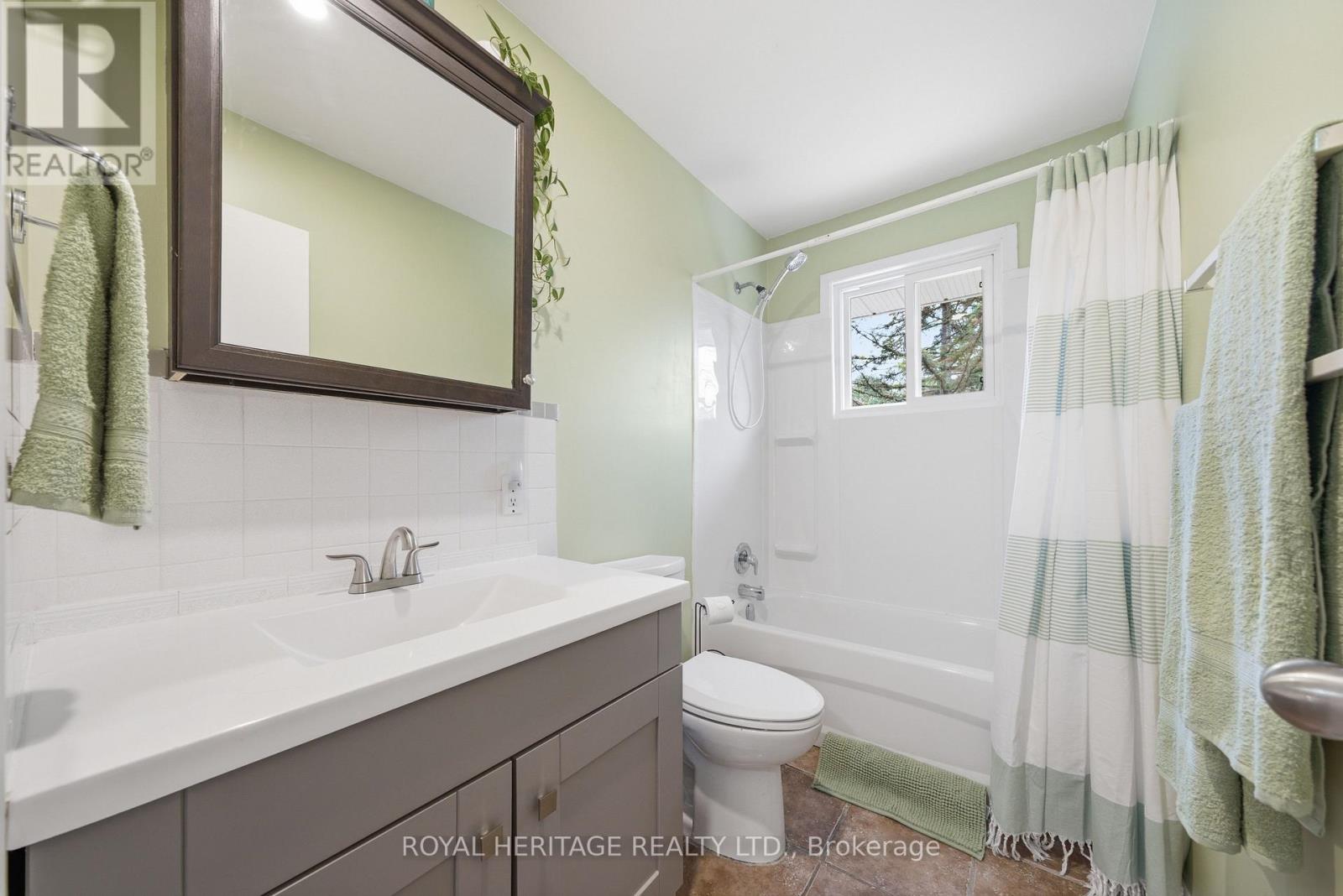 15 Kidd Avenue, Quinte West, Ontario  K8V 2C6 - Photo 21 - X13001266