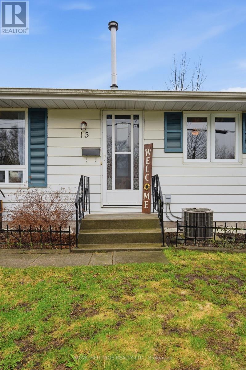 15 Kidd Avenue, Quinte West, Ontario  K8V 2C6 - Photo 3 - X13001266