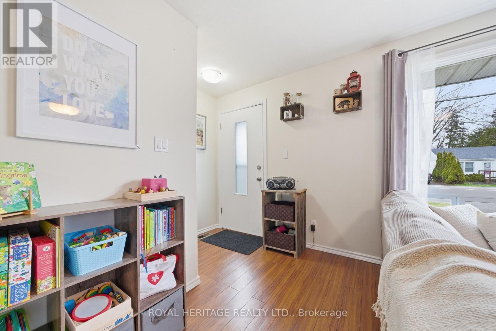 15 Kidd Avenue, Quinte West, Ontario  K8V 2C6 - Photo 6 - X13001266