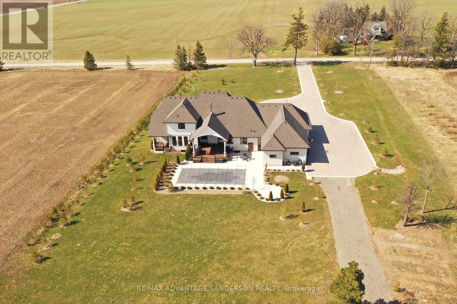 13419 Thirteen Mile Road, Middlesex Centre, Ontario  N0M 1P0 - Photo 7 - X13001056