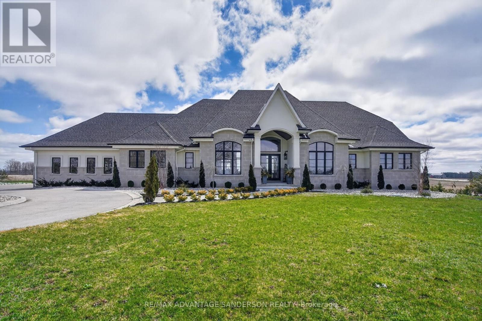 13419 Thirteen Mile Road, Middlesex Centre, Ontario  N0M 1P0 - Photo 9 - X13001056