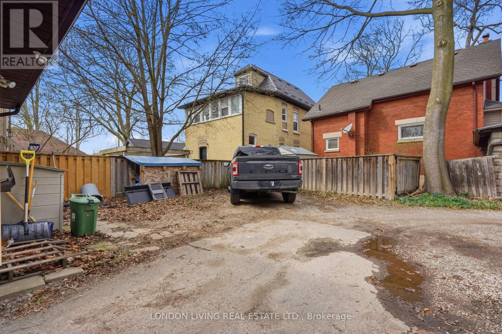 6 Victor Street, London South, Ontario  N6C 1B7 - Photo 11 - X13001218