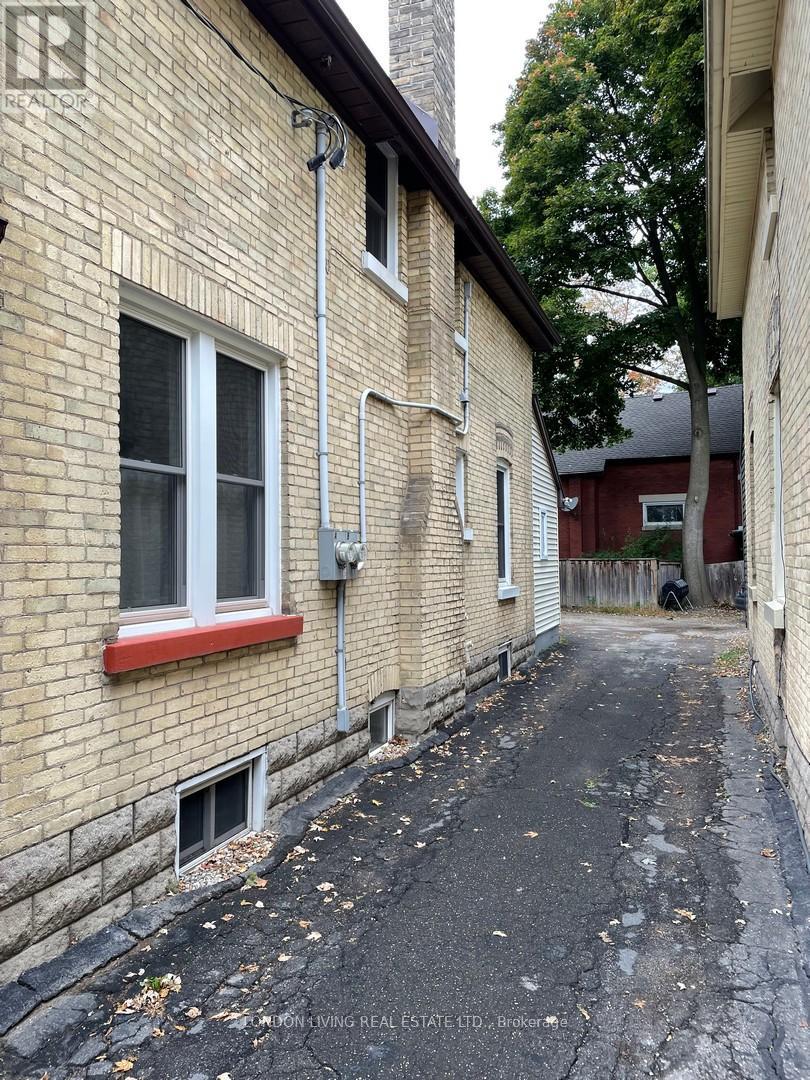 6 Victor Street, London South, Ontario  N6C 1B7 - Photo 34 - X13001218