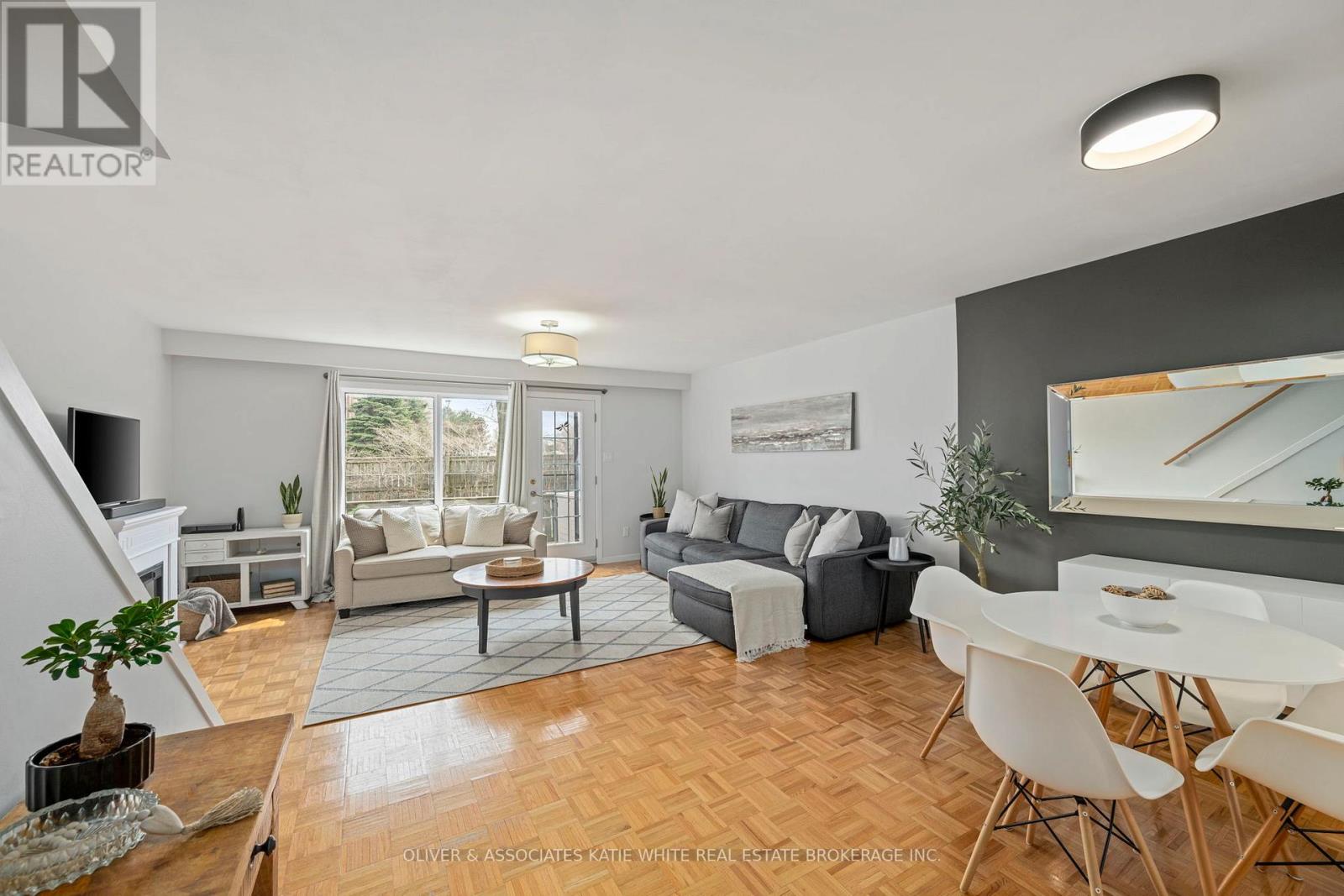 718 Wonderland Road S, London South, Ontario N6K 1L8 - Photo 5 - X13001240