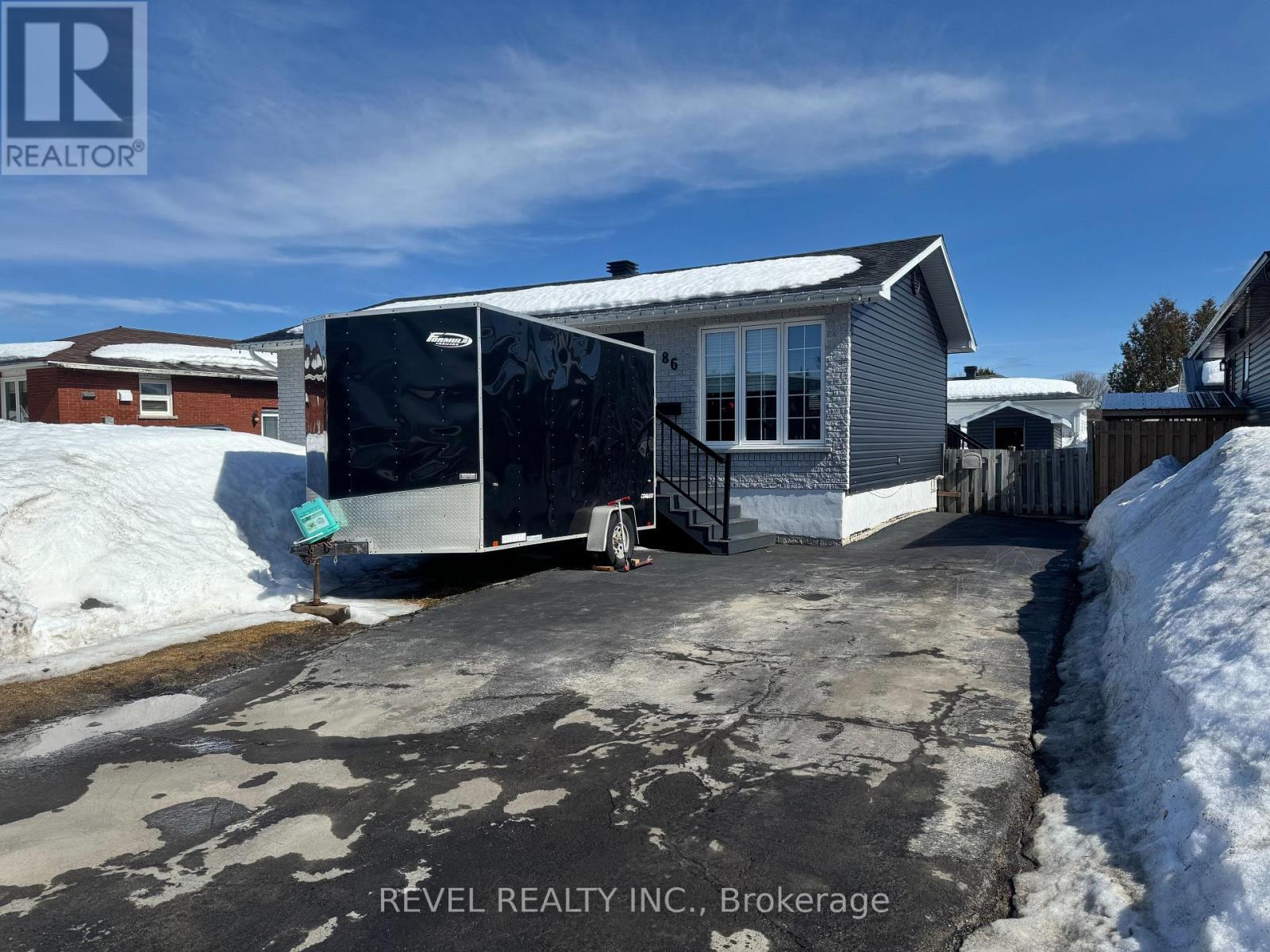 86 HUDSON CRESCENT, Timmins, Ontario