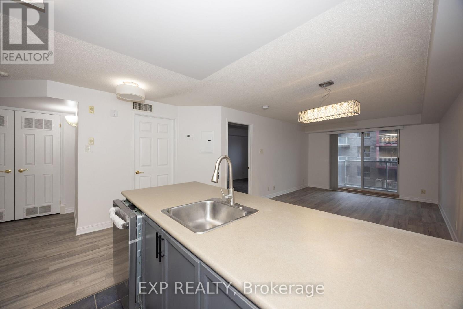 803 - 429 Somerset Street W, Ottawa, Ontario  K2P 2P5 - Photo 12 - X13001118