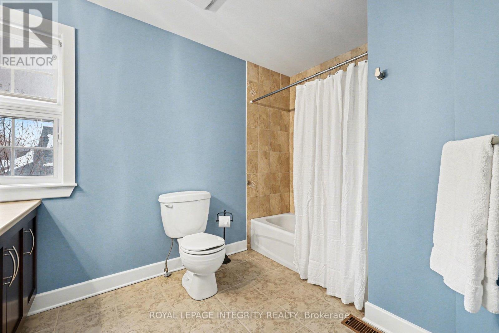 15 Marsh Sparrow Private, Ottawa, Ontario  K2K 3P1 - Photo 34 - X13001246