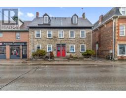35 PERTH STREET, Brockville, Ontario