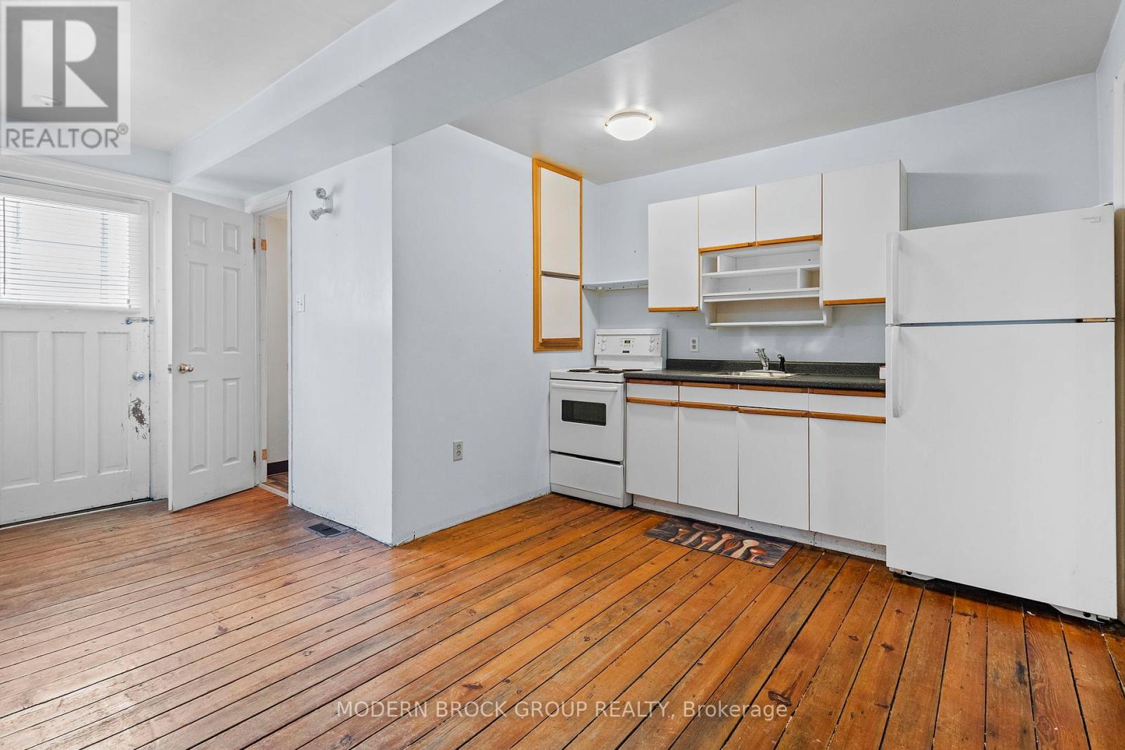 35 Perth Street, Brockville, Ontario  K6V 5C3 - Photo 6 - X12732982