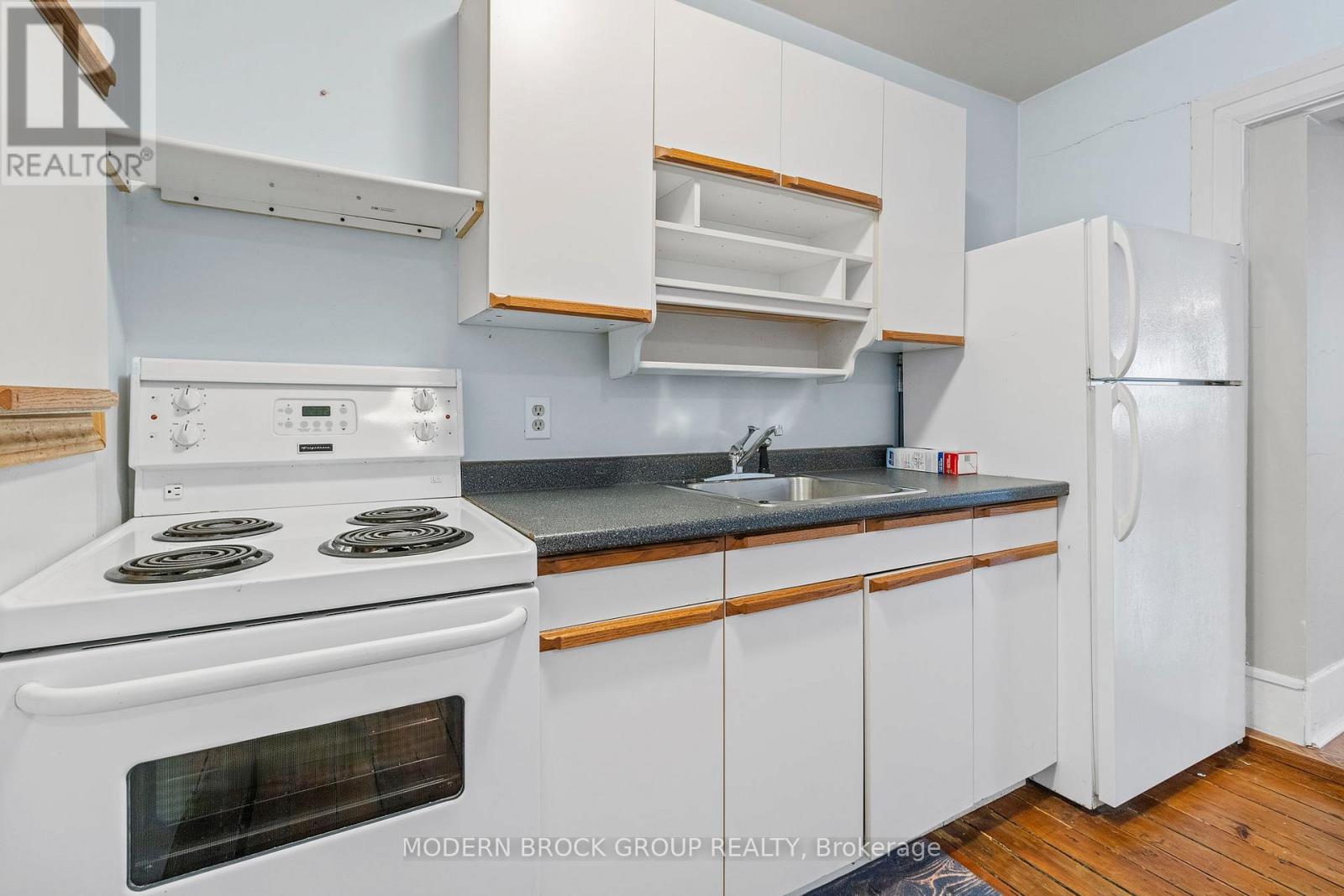 35 Perth Street, Brockville, Ontario  K6V 5C3 - Photo 9 - X12732982