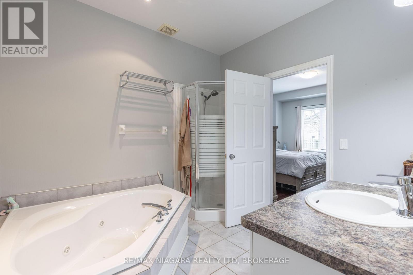 16 - 8142 Costabile Drive, Niagara Falls, Ontario  L2H 3M3 - Photo 13 - X13000876