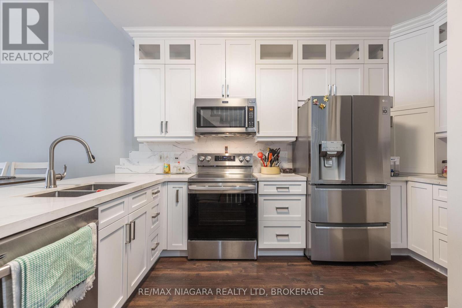 16 - 8142 Costabile Drive, Niagara Falls, Ontario  L2H 3M3 - Photo 4 - X13000876