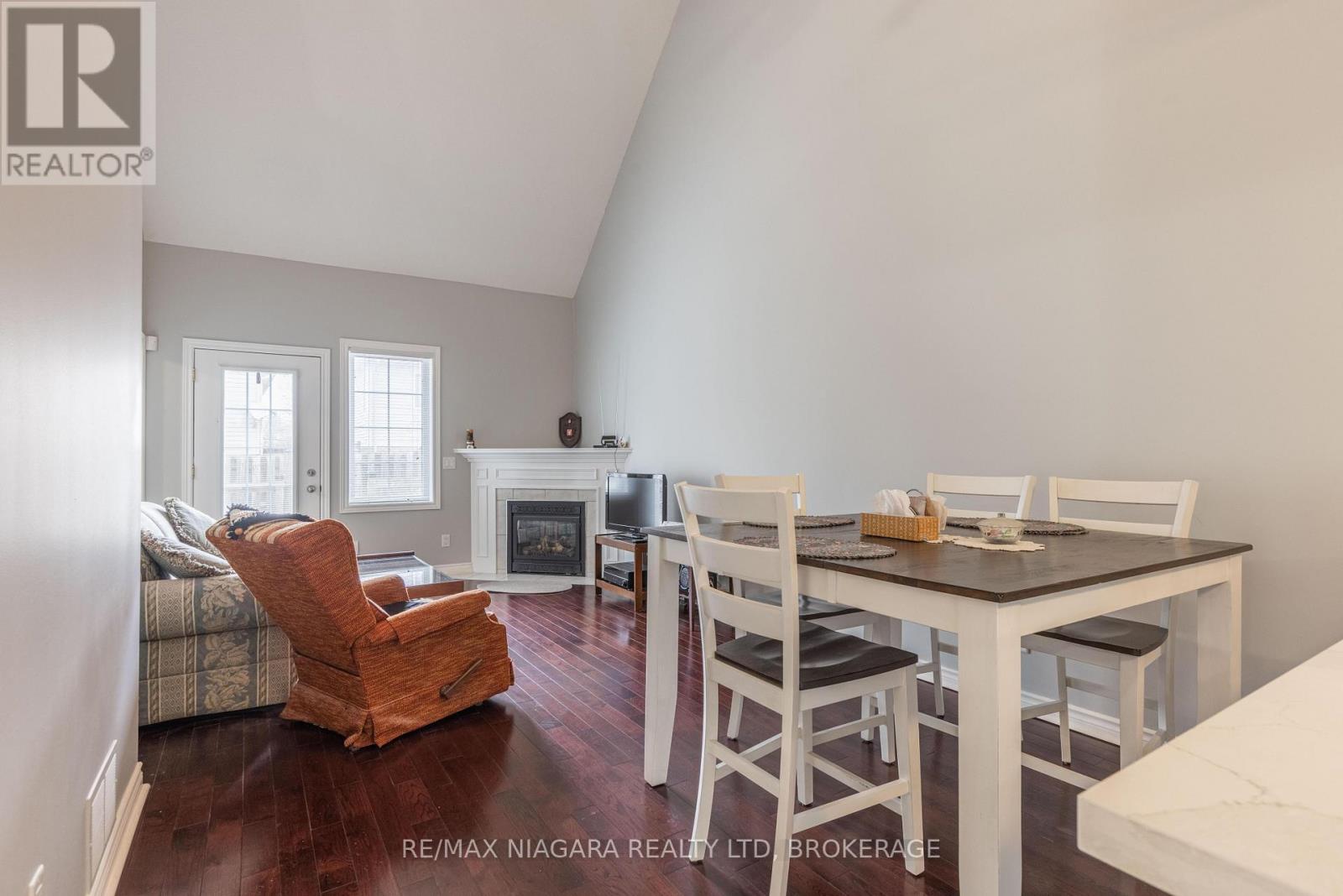 16 - 8142 Costabile Drive, Niagara Falls, Ontario  L2H 3M3 - Photo 6 - X13000876