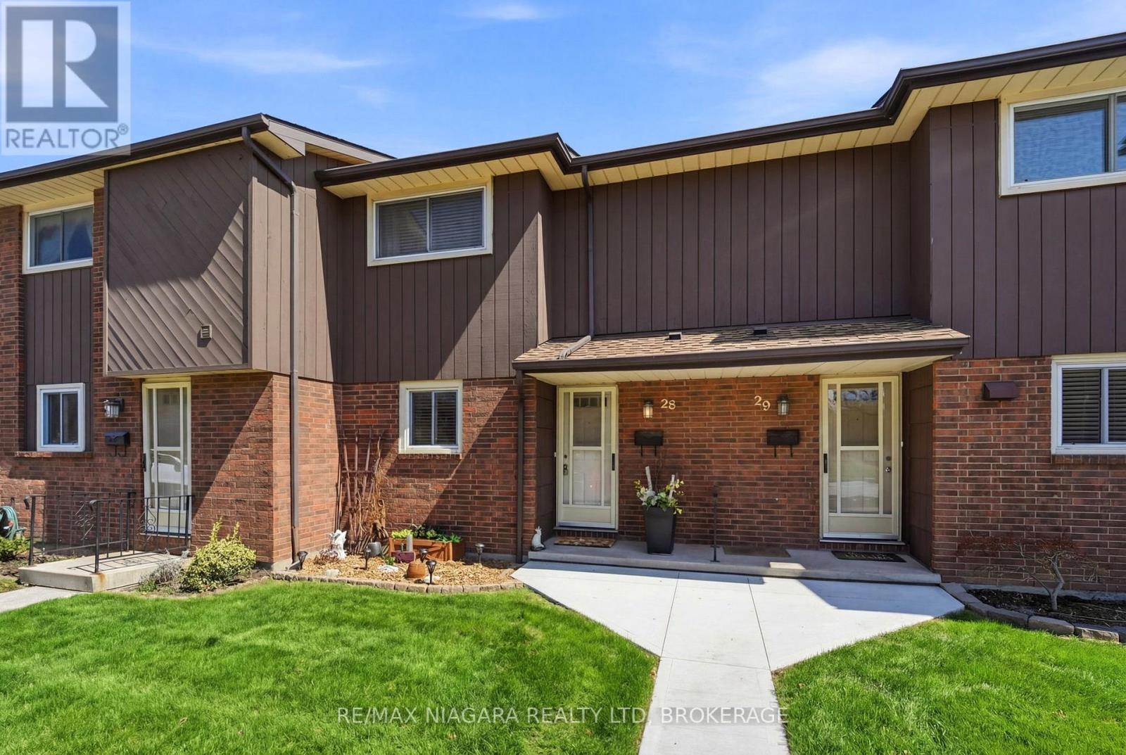 28 - 64 Forster Street, St. Catharines, Ontario  L2N 6T5 - Photo 1 - X13000940