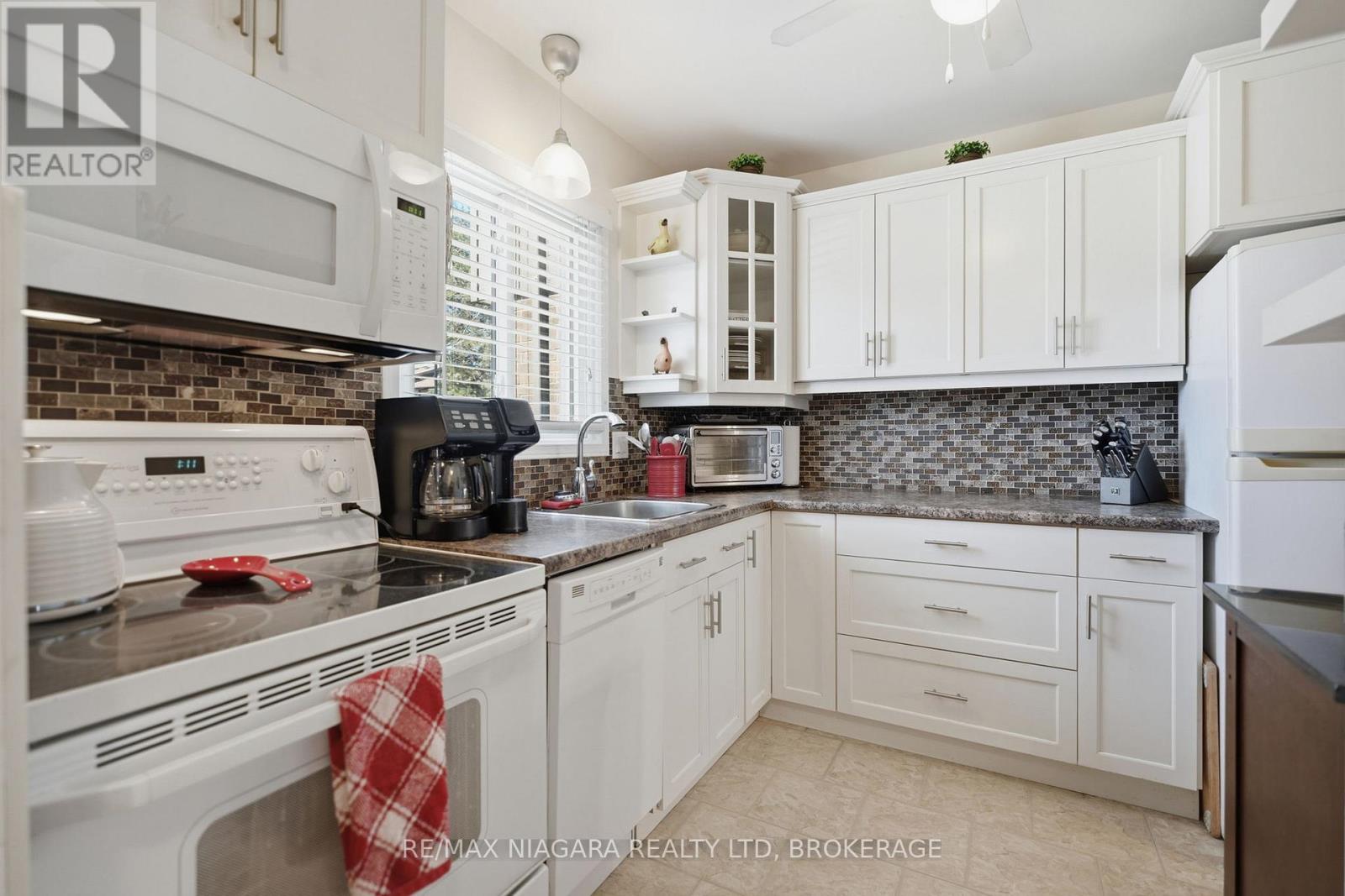 28 - 64 Forster Street, St. Catharines (Vine/linwell), Ontario  L2N 6T5 - Photo 8 - X13000940