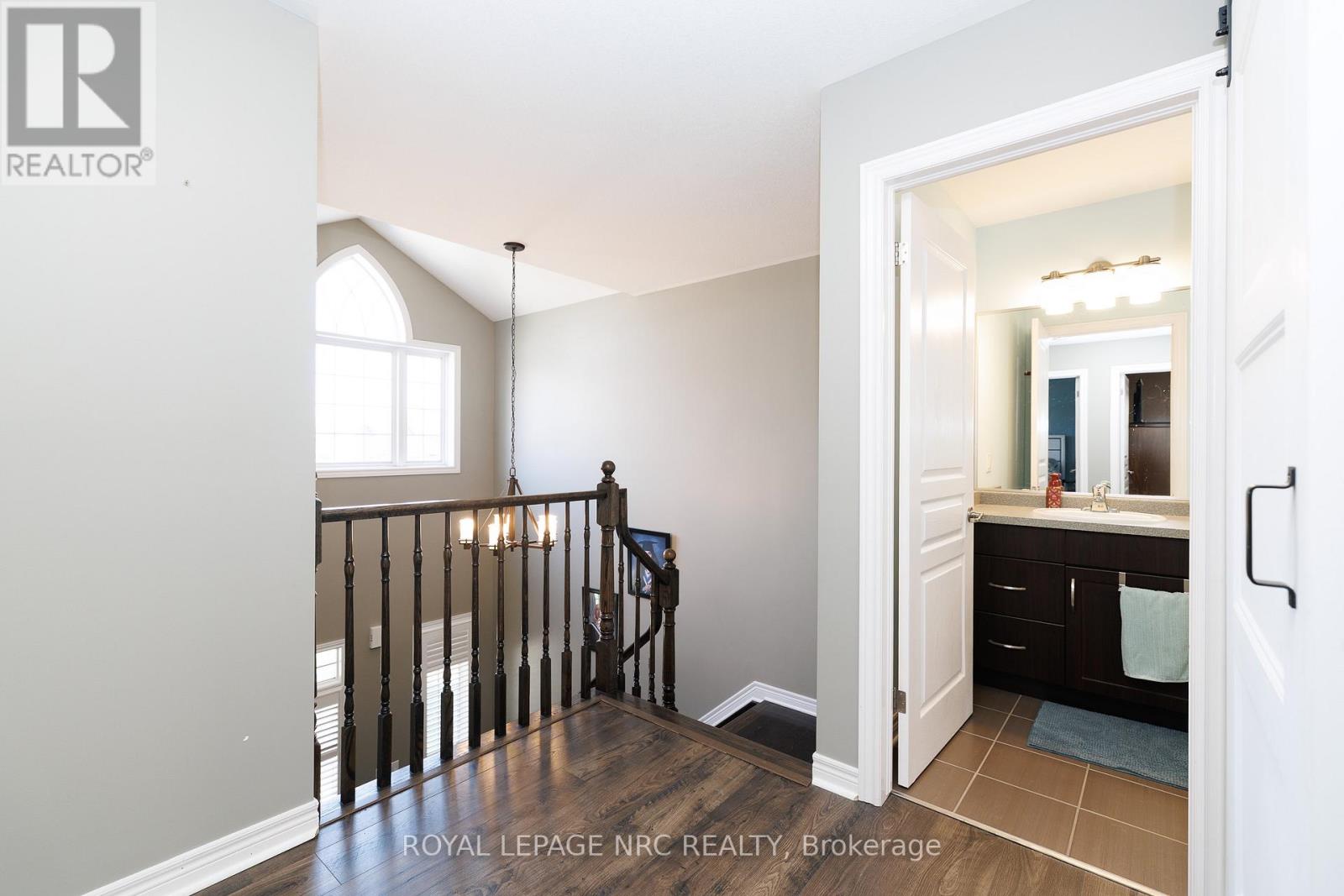 12 Wilfrid Laurier Crescent, St. Catharines, Ontario  L2P 0A4 - Photo 16 - X13000982