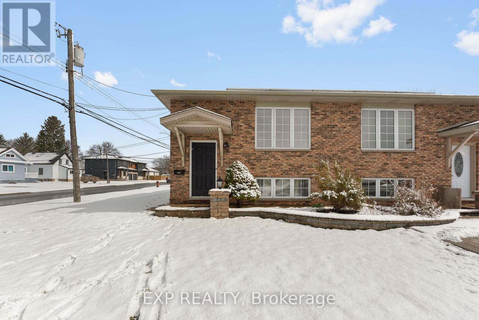 4688 Lee Avenue, Niagara Falls, Ontario  L2H 1M8 - Photo 2 - X13001278