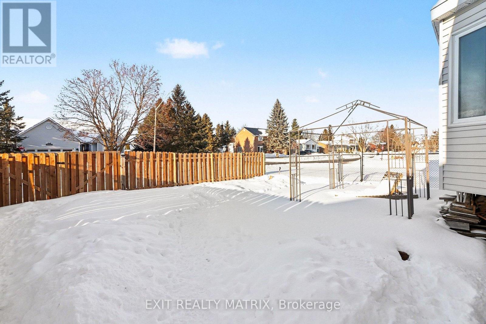 51 Marcel Street E, Russell, Ontario  K0A 1W0 - Photo 31 - X12953756