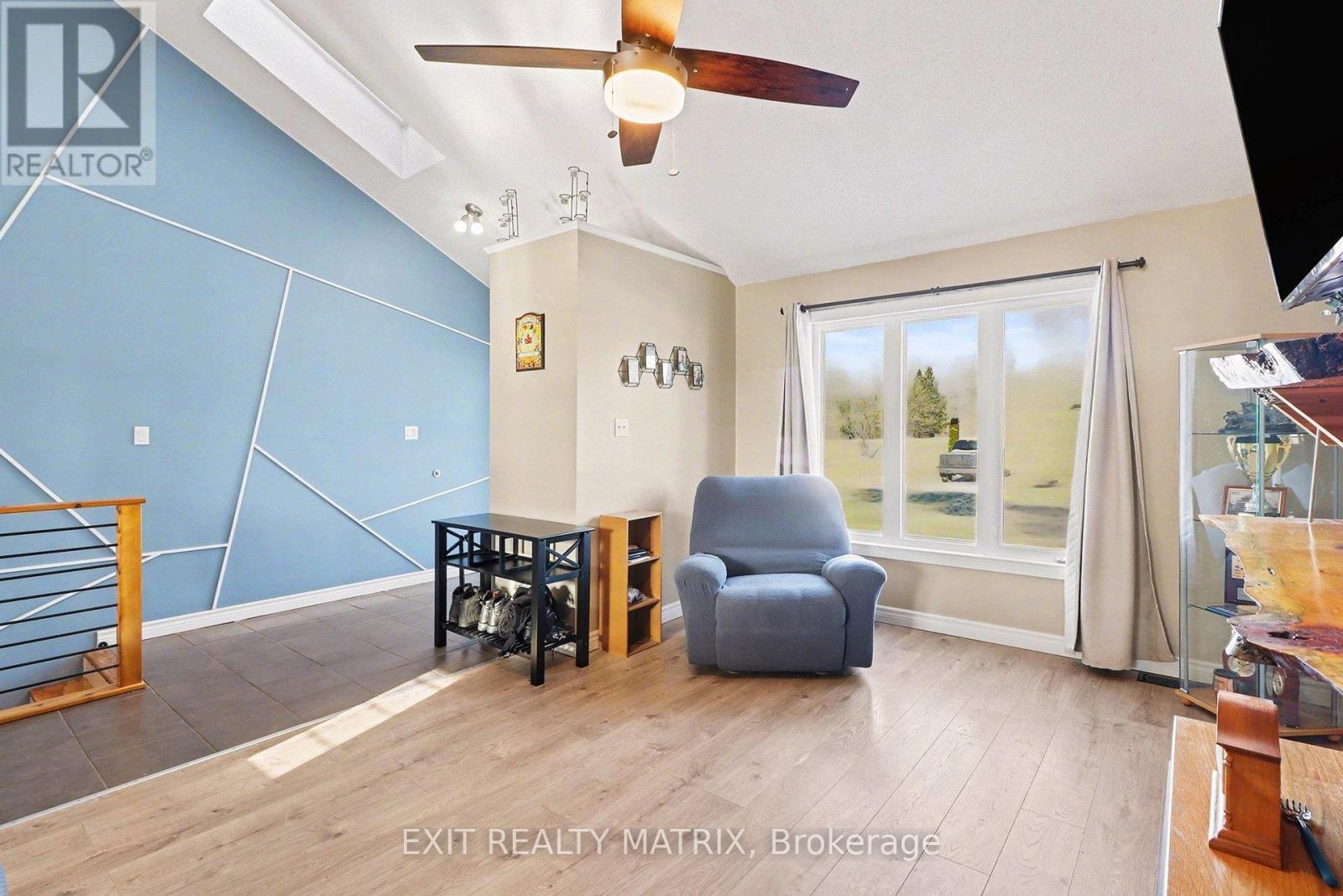 51 Marcel Street E, Russell, Ontario  K0A 1W0 - Photo 7 - X12953756