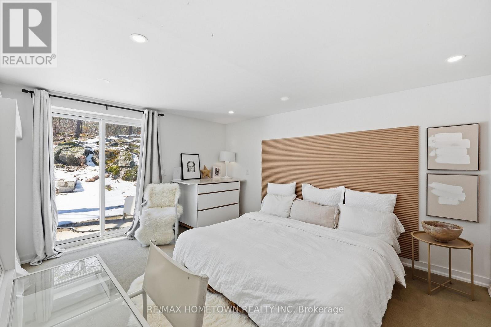 414 Old River Road, Front Of Yonge, Ontario  K0E 1R0 - Photo 14 - X13001250