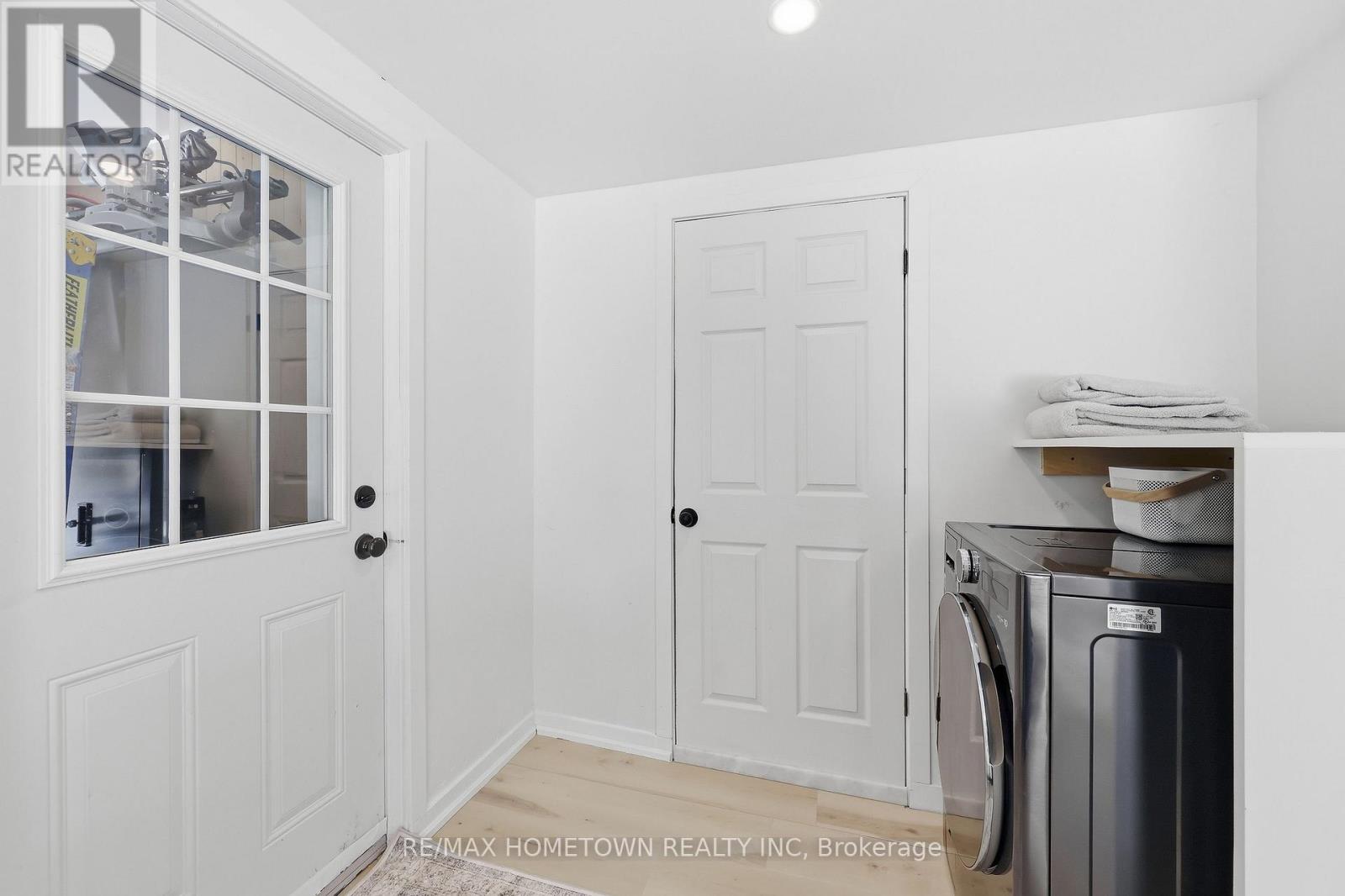 414 Old River Road, Front Of Yonge, Ontario  K0E 1R0 - Photo 15 - X13001250