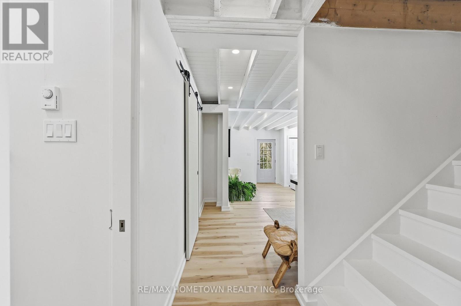 414 Old River Road, Front Of Yonge, Ontario  K0E 1R0 - Photo 17 - X13001250