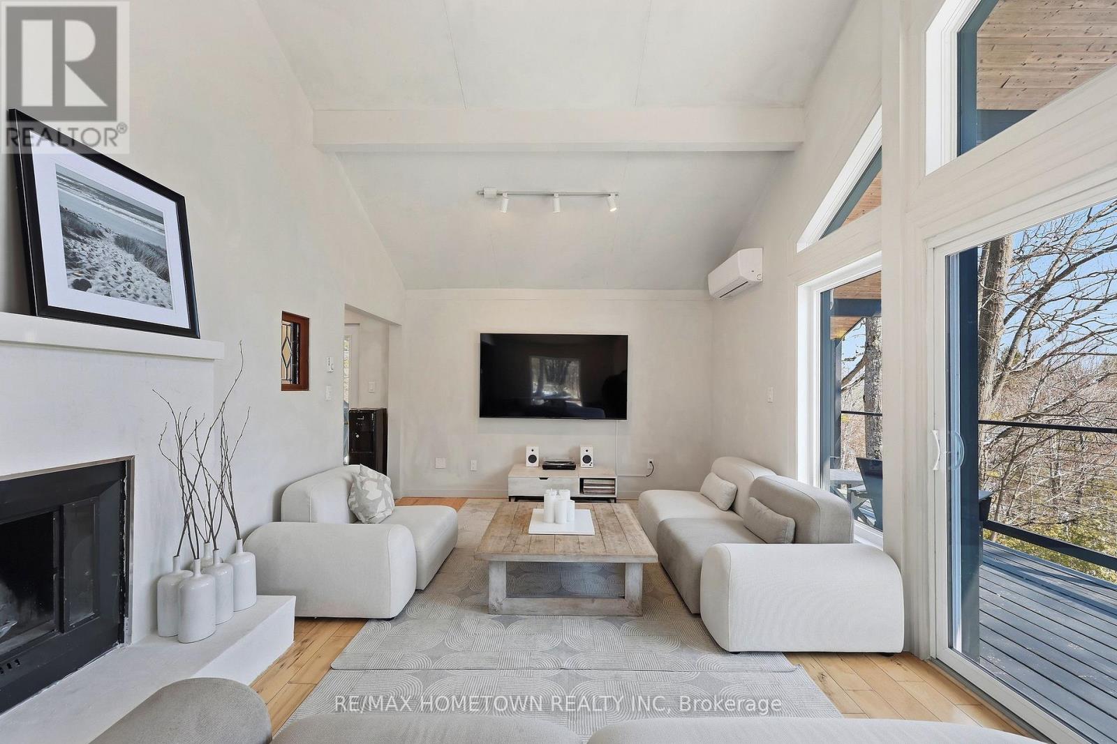 414 Old River Road, Front Of Yonge, Ontario  K0E 1R0 - Photo 29 - X13001250