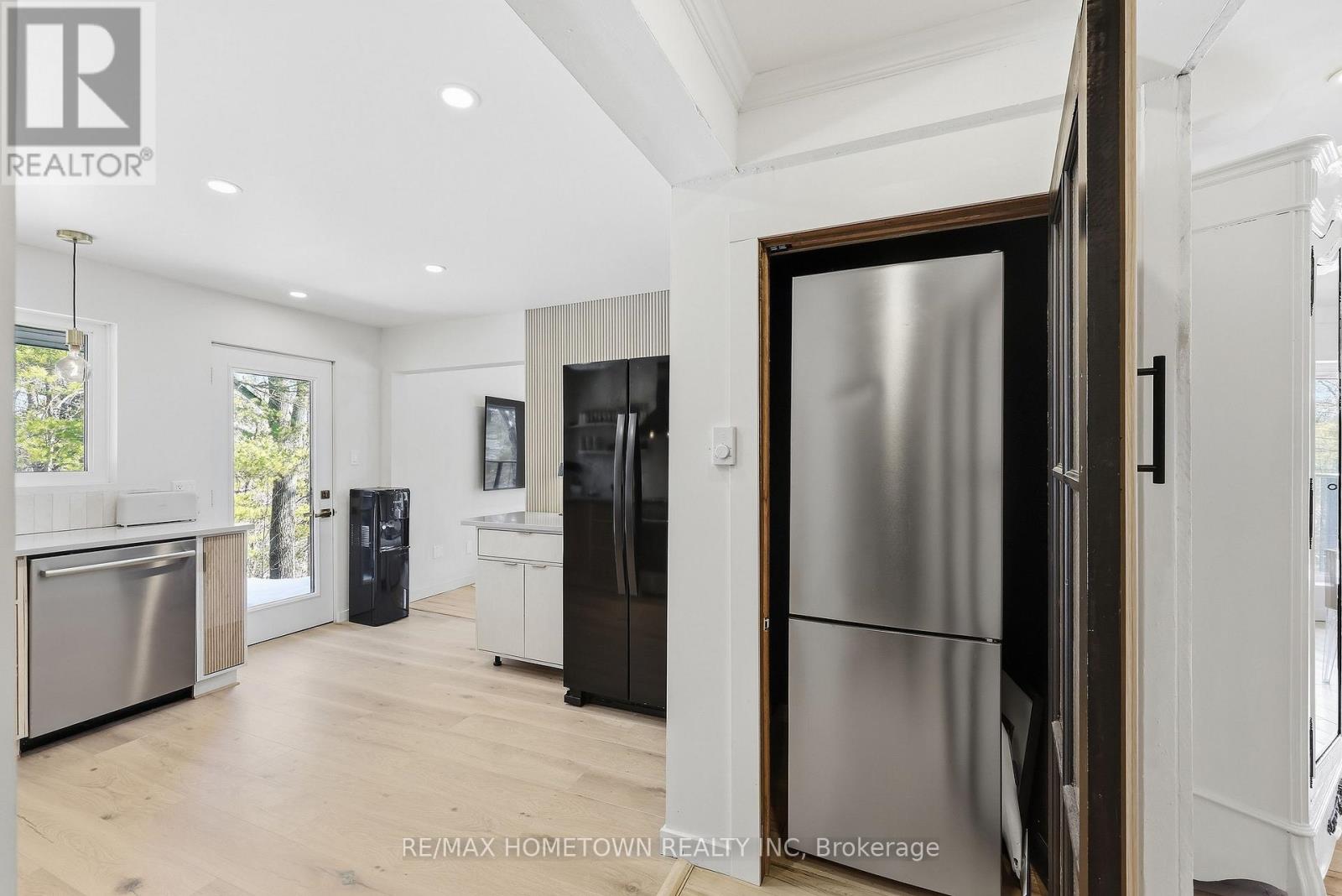 414 Old River Road, Front Of Yonge, Ontario  K0E 1R0 - Photo 37 - X13001250