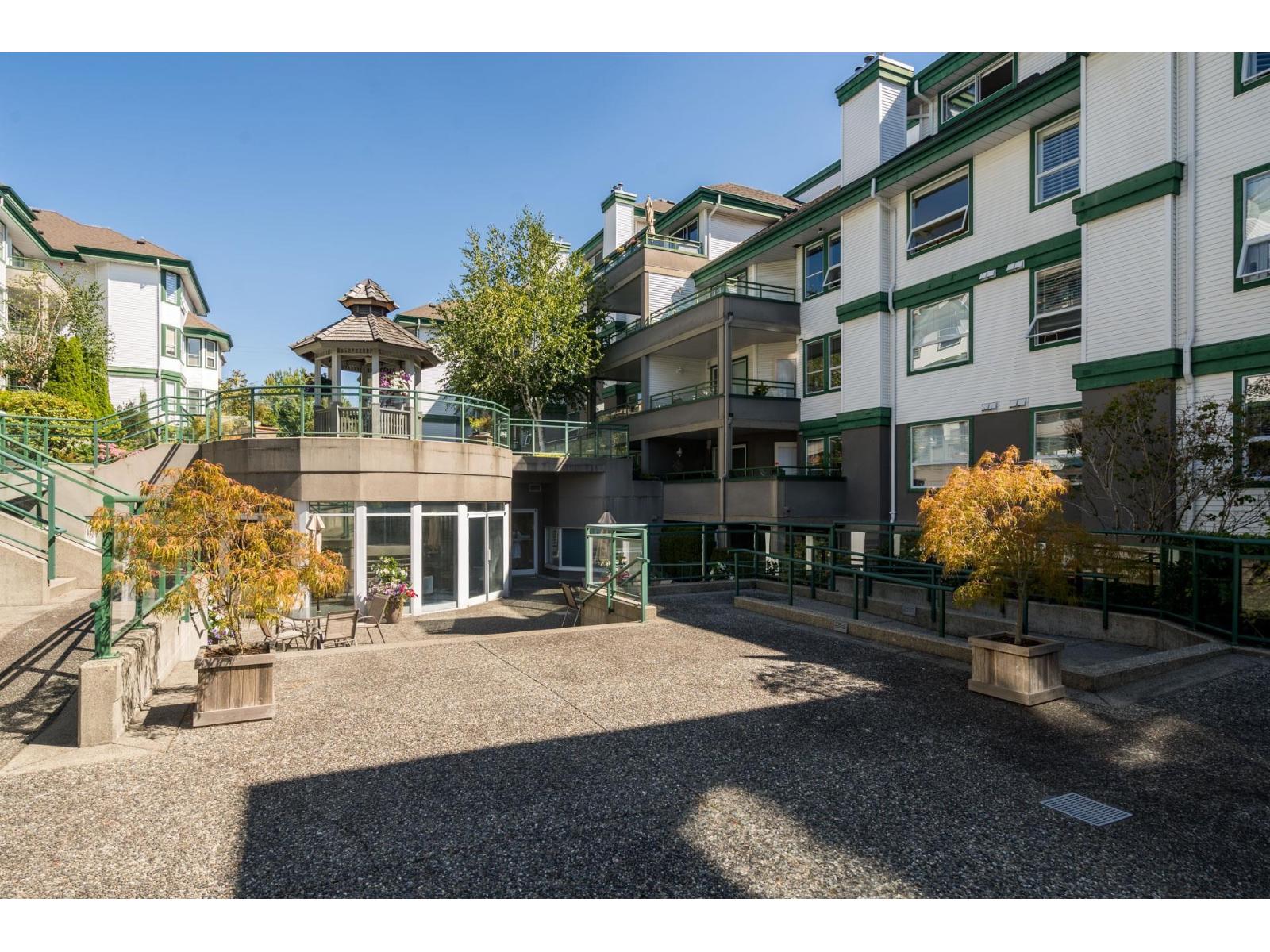 207 1576 Merklin Street, White Rock, British Columbia  V4B 5K2 - Photo 34 - R3111546