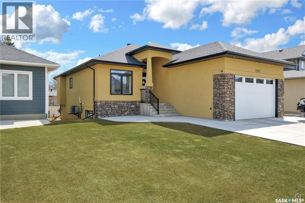 2922 Lakeview Drive, Prince Albert, Saskatchewan  S6W 0A4 - Photo 38 - SK032866