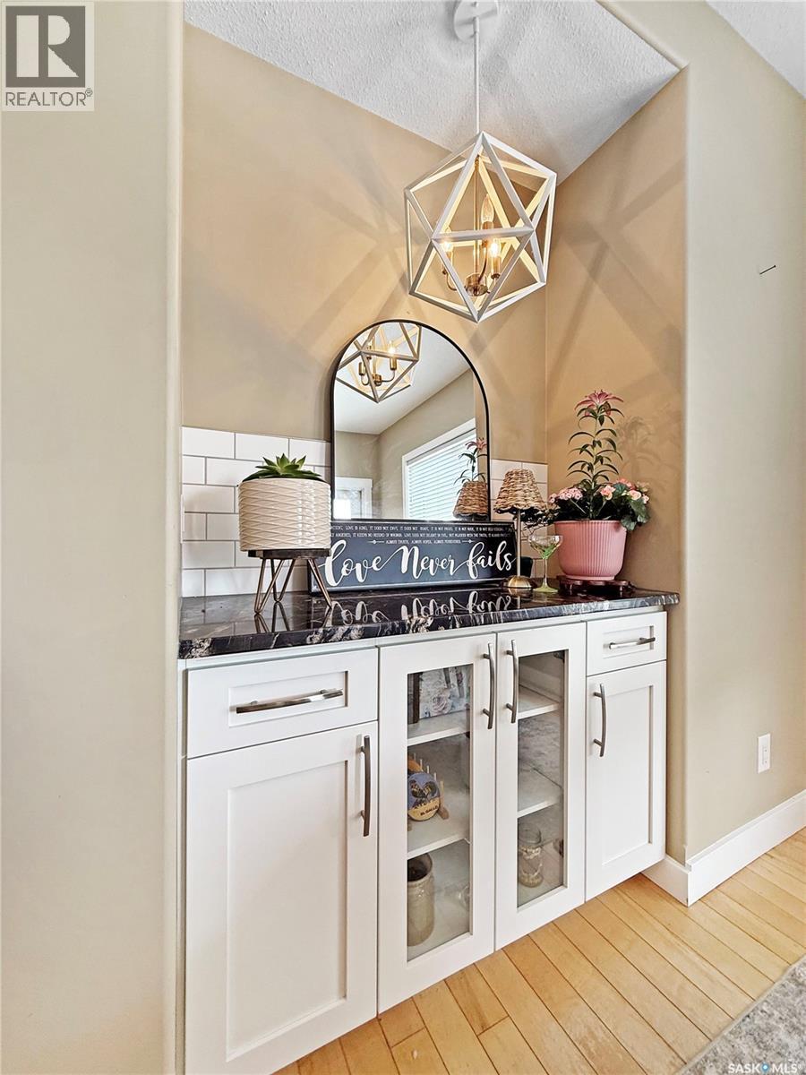 2922 Lakeview Drive, Prince Albert, Saskatchewan  S6W 0A4 - Photo 8 - SK032866