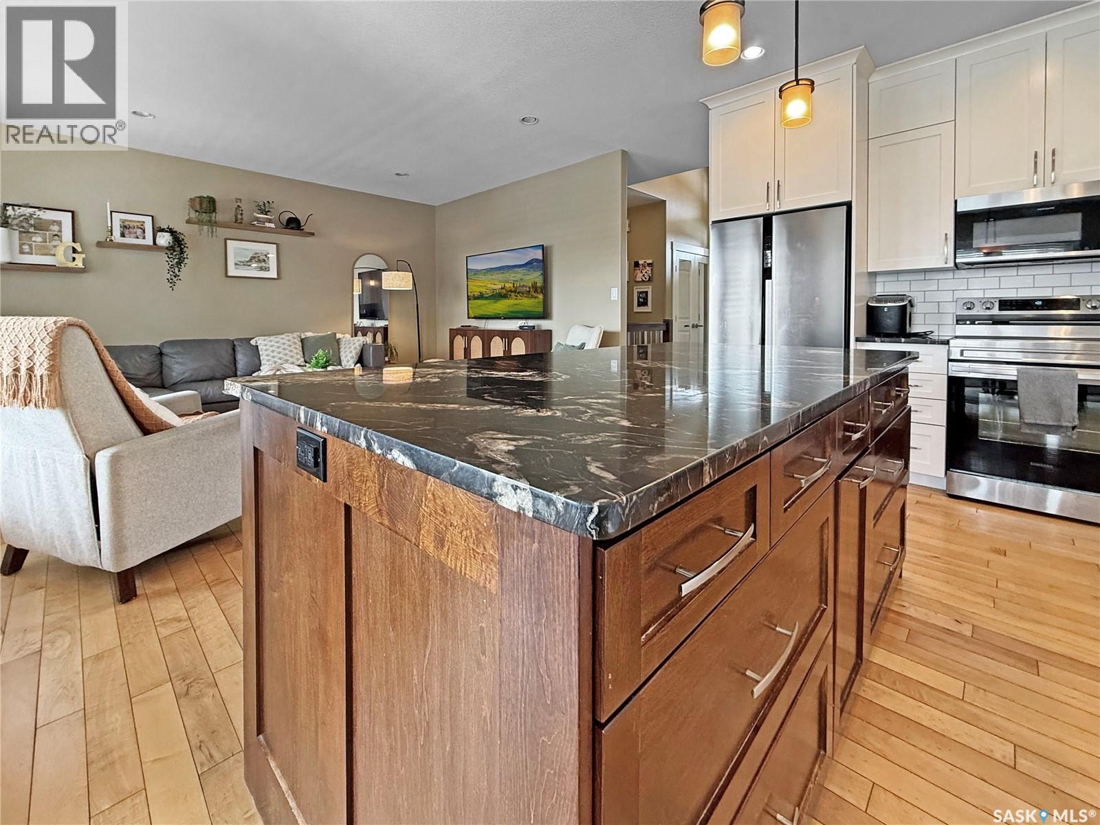 2922 Lakeview Drive, Prince Albert, Saskatchewan  S6W 0A4 - Photo 7 - SK032866