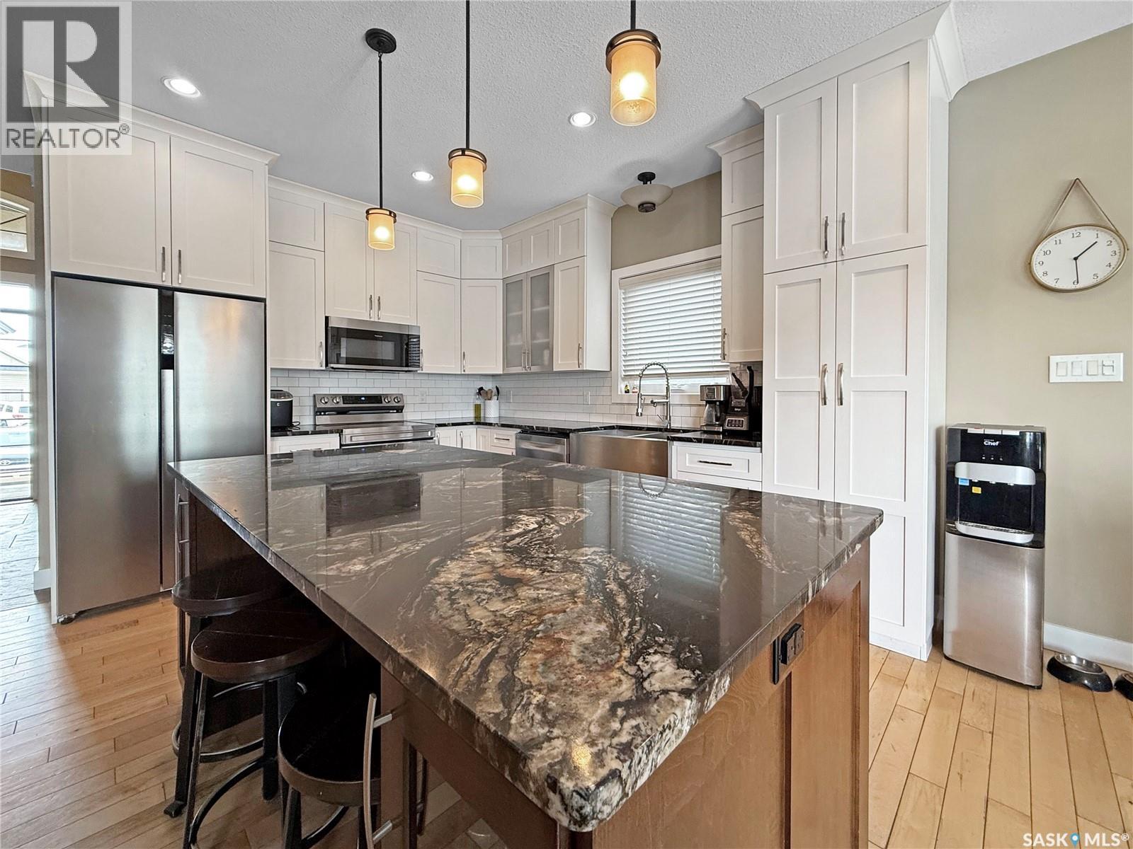 2922 Lakeview Drive, Prince Albert, Saskatchewan  S6W 0A4 - Photo 3 - SK032866