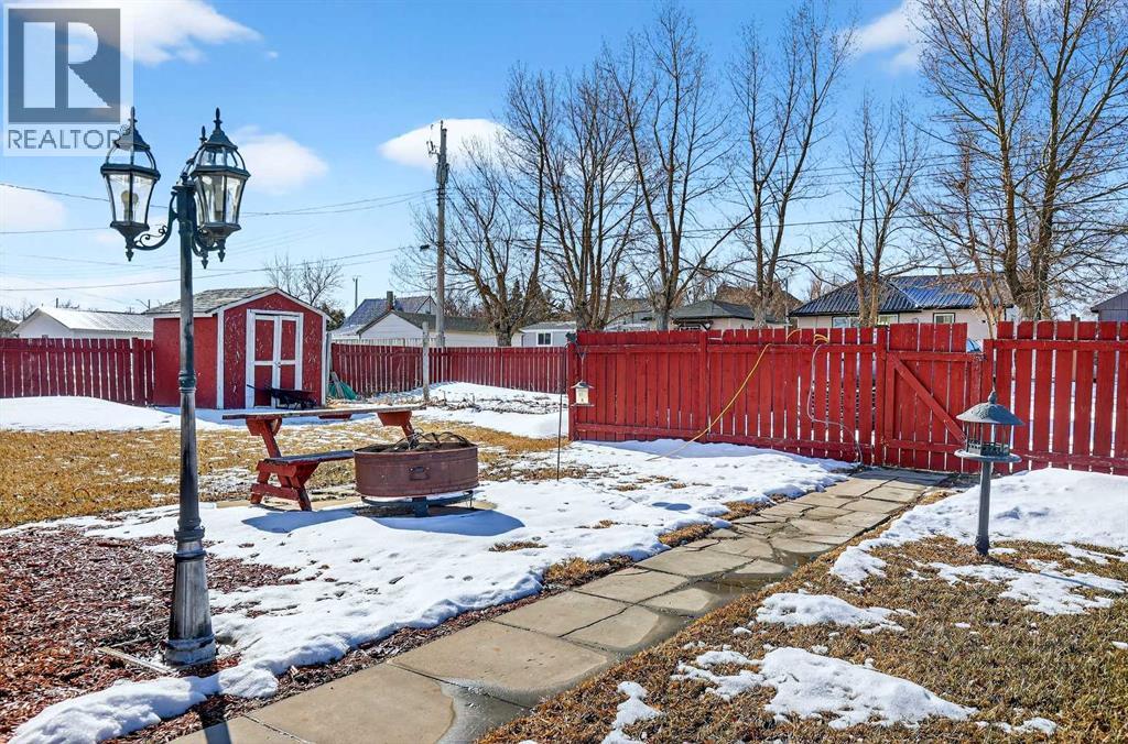 119 3 Avenue W, Hussar, Alberta  T0J 1S0 - Photo 3 - A2290753