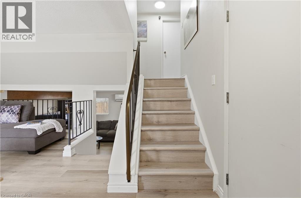 711 Hillview Road, Cambridge, Ontario  N3H 5C2 - Photo 10 - 40819319