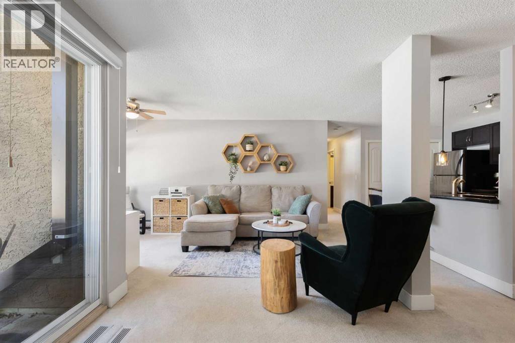 1, 108 Village Heights SW, Calgary, Alberta  T3H 2L2 - Photo 10 - A2299518