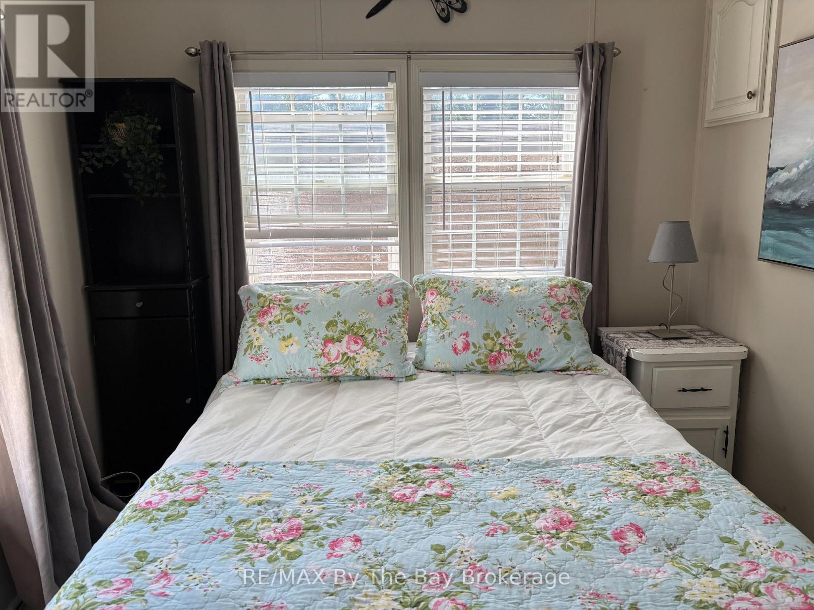 173 - 85 Theme Park Drive, Wasaga Beach, Ontario  L9Z 1X7 - Photo 12 - S13000848