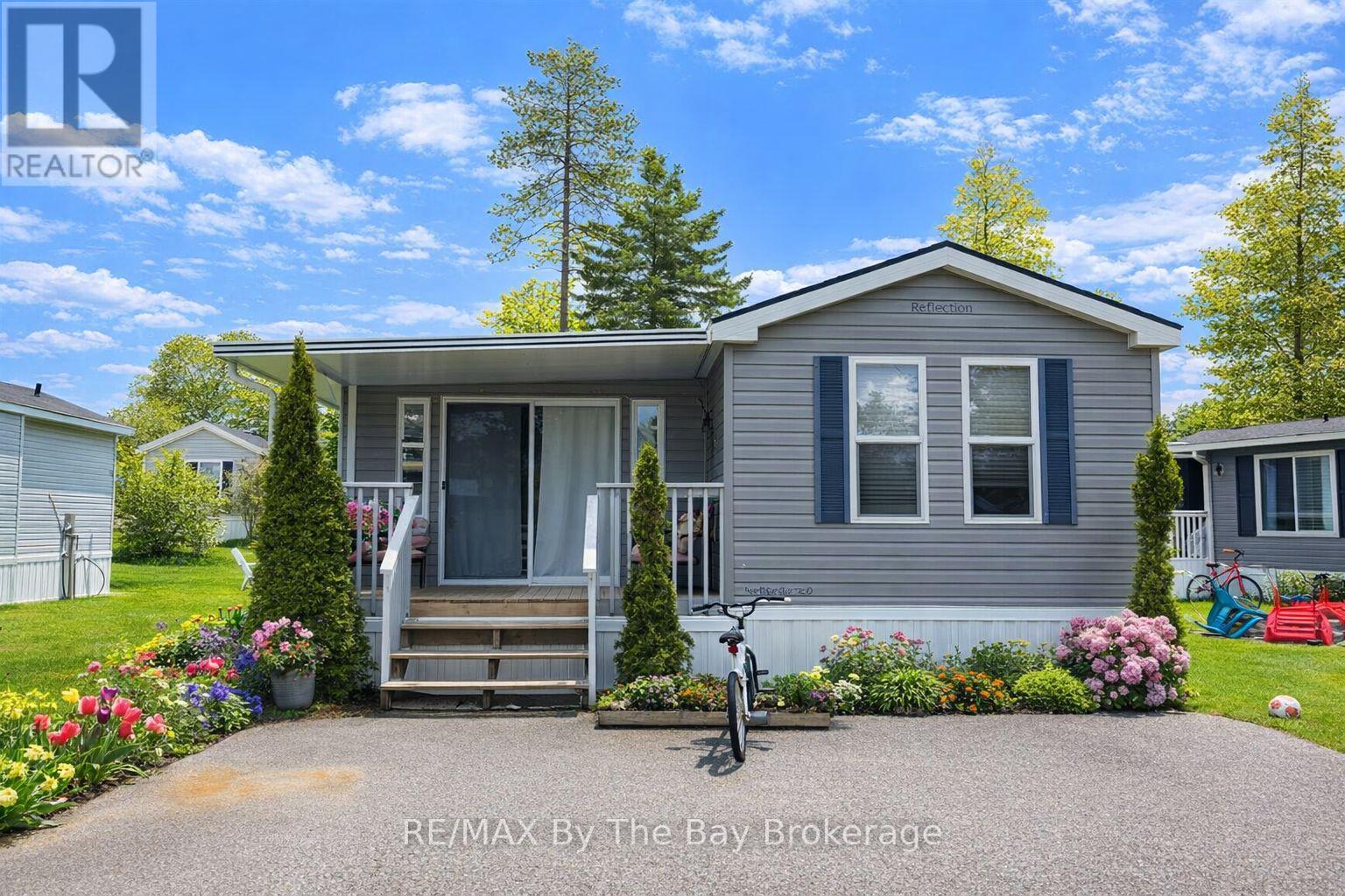 13 Chippewa Trail, Wasaga Beach, Ontario  L9Z 1X7 - Photo 3 - S13000866