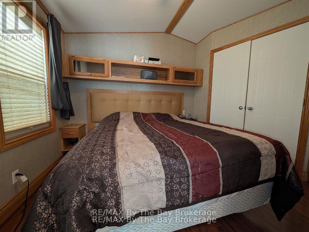 5 Chippewa Trail, Wasaga Beach, Ontario  L9Z 1X7 - Photo 9 - S13000868