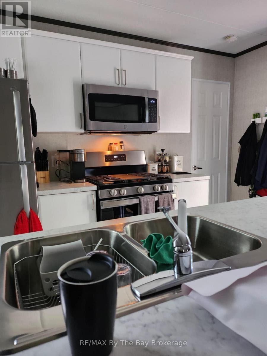 75 - 85 Theme Park Drive, Wasaga Beach, Ontario  L9Z 1X7 - Photo 11 - S13000878