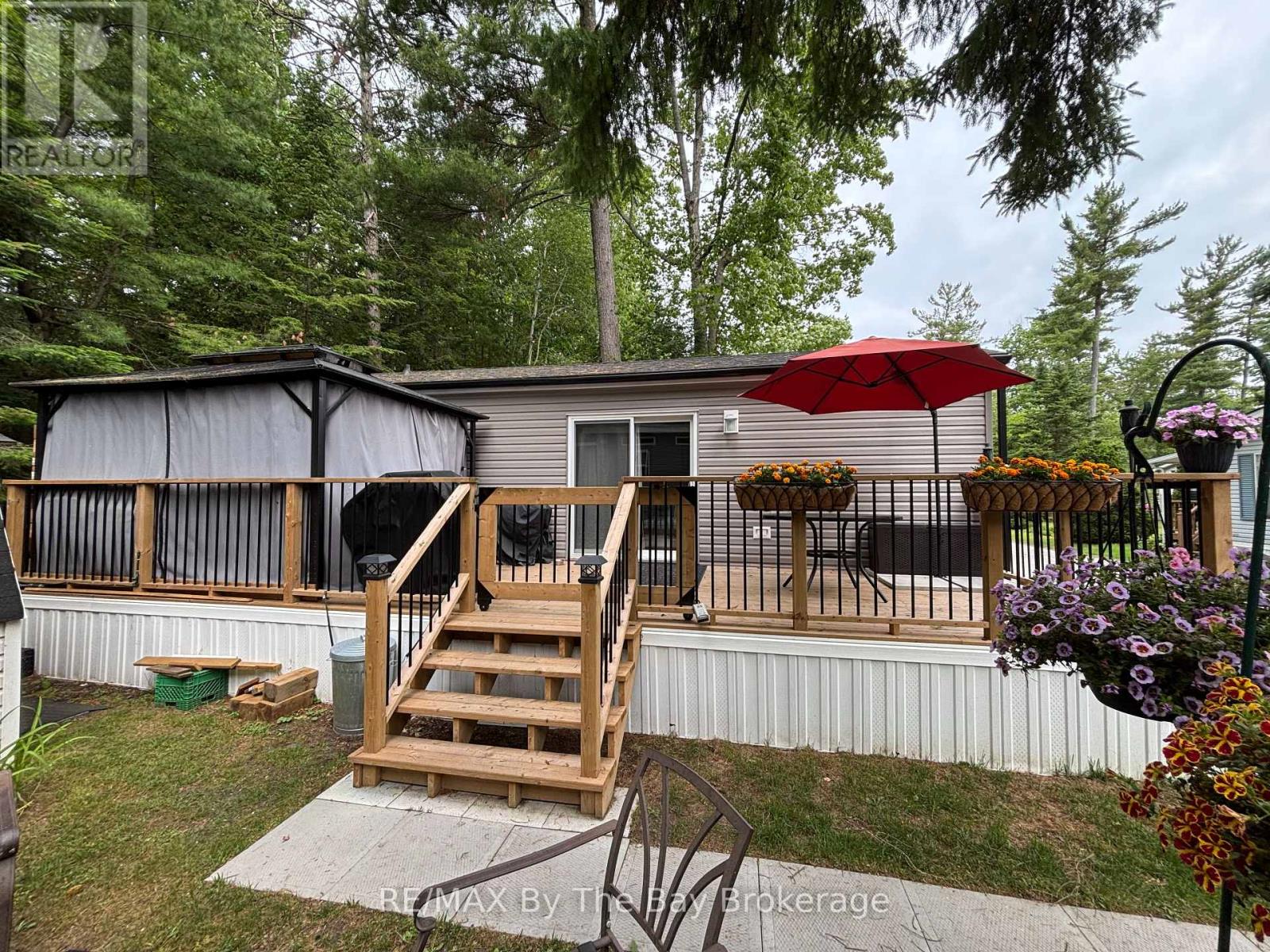 75 - 85 Theme Park Drive, Wasaga Beach, Ontario  L9Z 1X7 - Photo 18 - S13000878