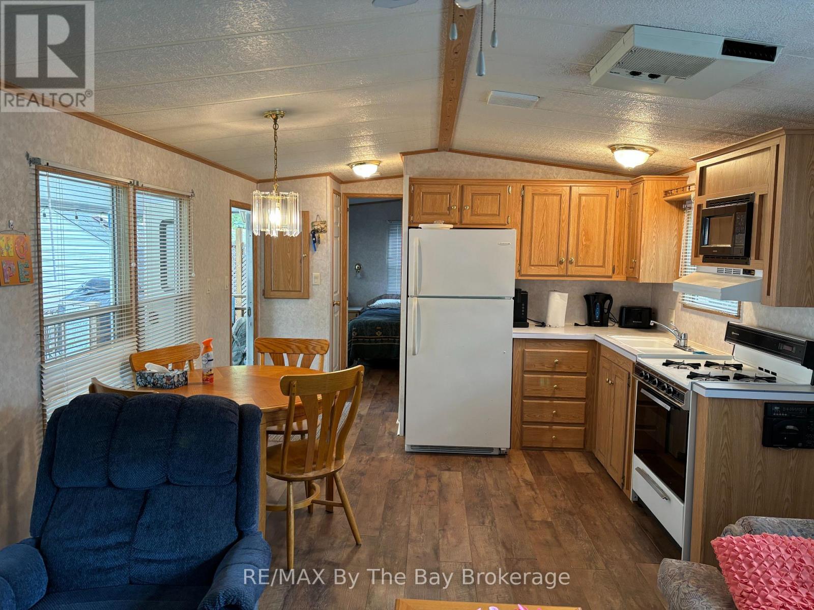 153 - 85 Theme Park Drive, Wasaga Beach, Ontario  L9Z 1X7 - Photo 13 - S13000904