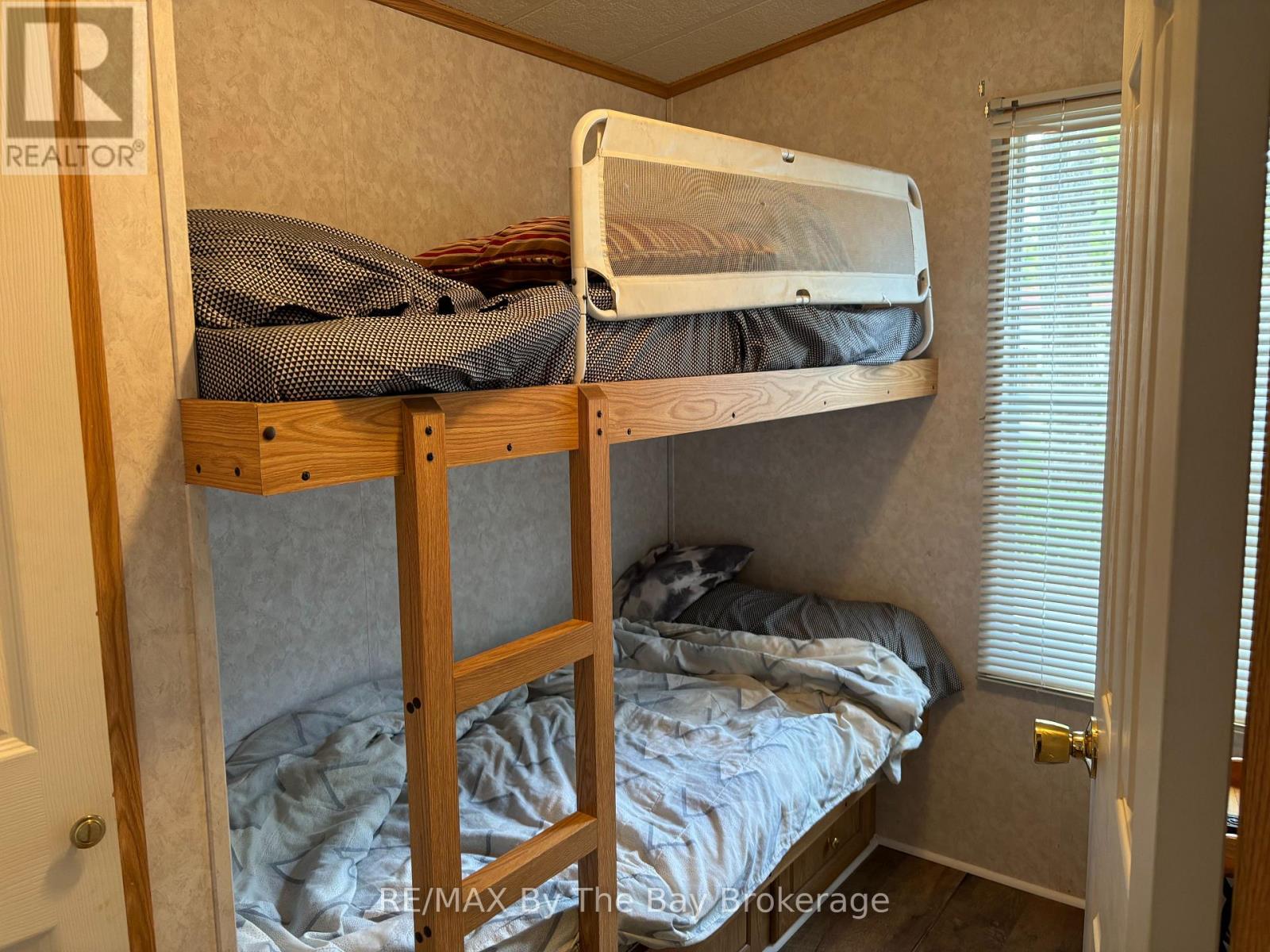 153 - 85 Theme Park Drive, Wasaga Beach, Ontario  L9Z 1X7 - Photo 15 - S13000904