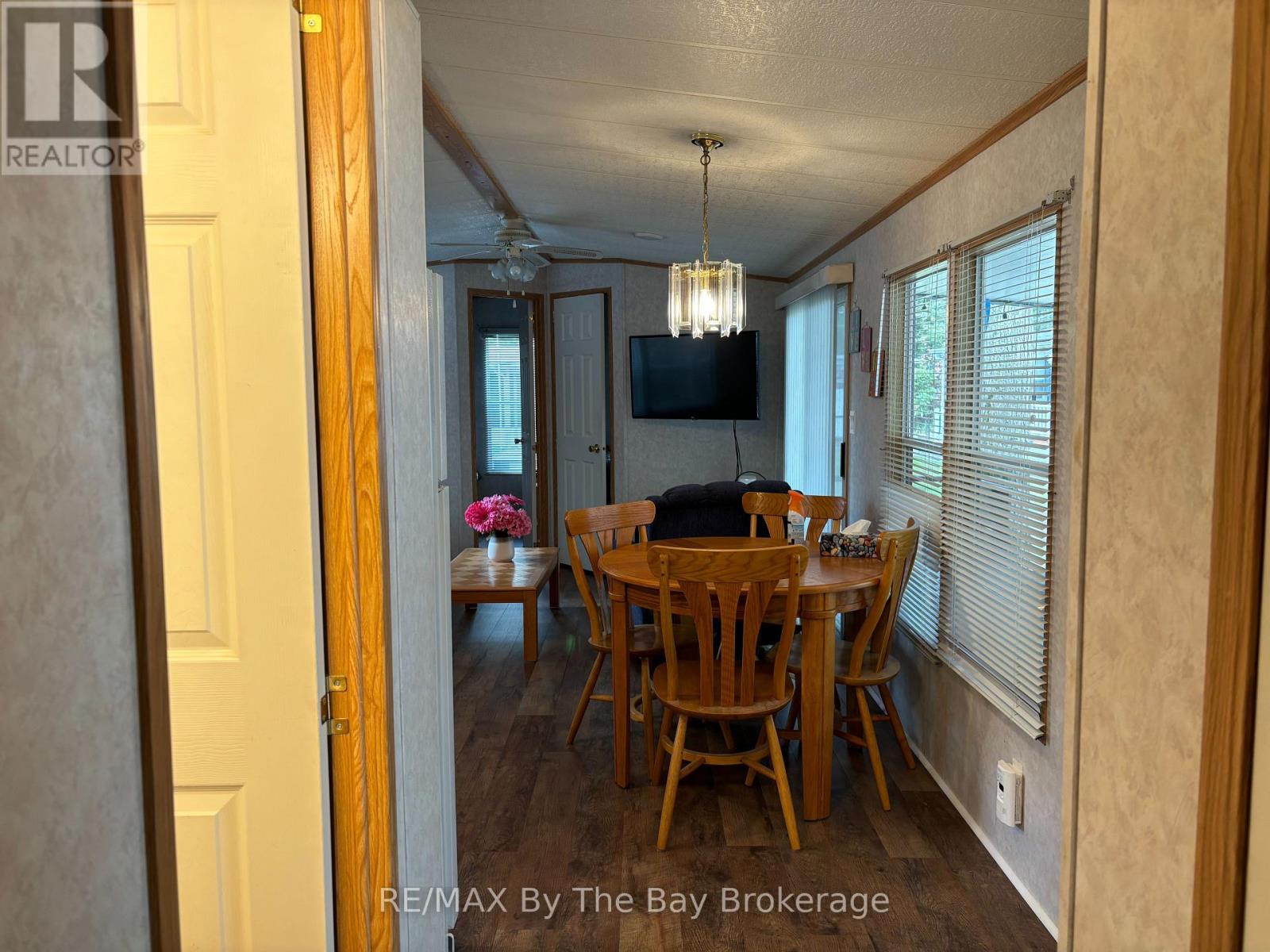 153 - 85 Theme Park Drive, Wasaga Beach, Ontario  L9Z 1X7 - Photo 7 - S13000904