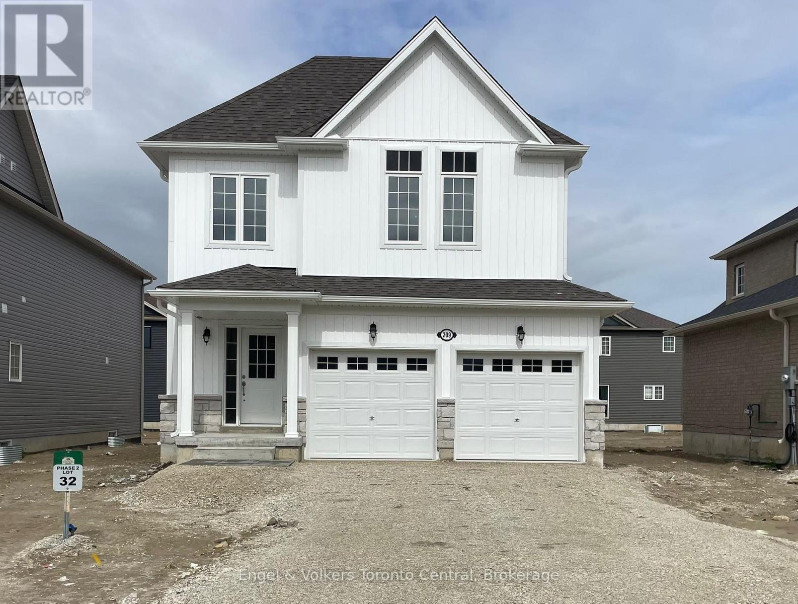 209 Clipper Drive, Clearview (Stayner), Ontario  L0M 1S0 - Photo 1 - S13000938